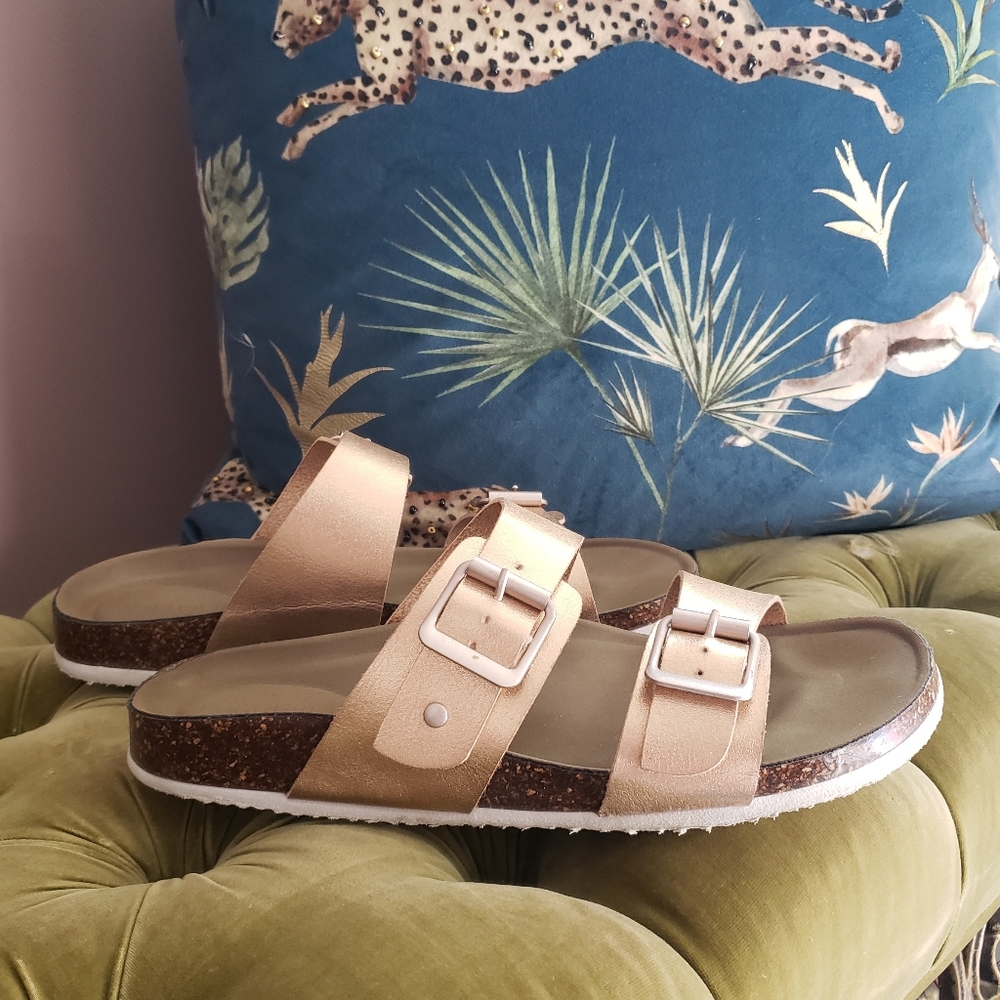 Double buckle sandals